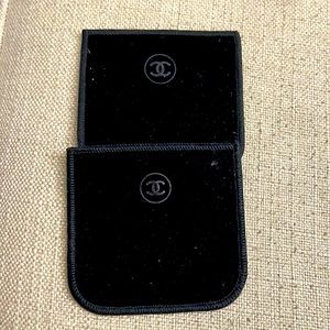 Authentic CHANEL velvet pouch 2